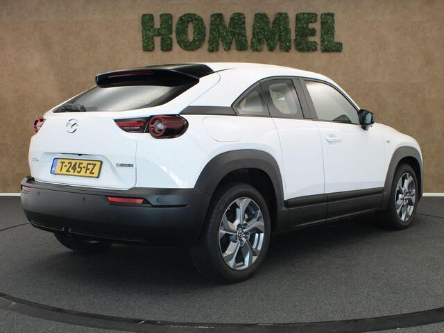Mazda MX-30 e-SkyActiv EV 145 Prime-line 36 kWh - ORIGINEEL NEDERLANDSE AUTO - PARKEERSENSOREN VOOR EN ACHTER - HEAD-UP DISPLAY - NAVIGATIE - ACHTERUITRIJ CAMERA - KEYLESS ENTRY & START