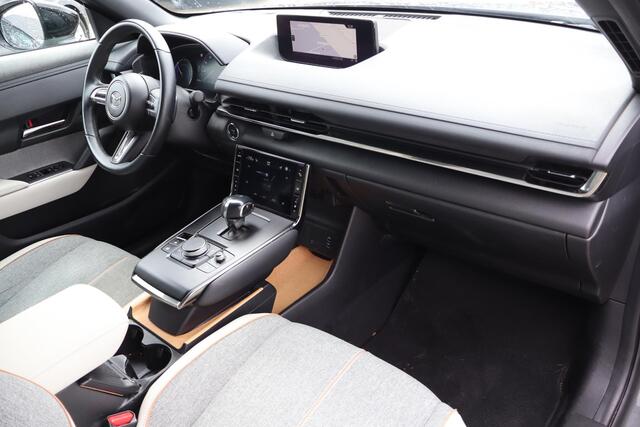 Mazda MX-30 e-SkyActiv 145 First Edition 36 kWh 93% SOH, Dealer onderhouden! Navigatie, Climate control, Stoelverwarming, Camera, Elektrische ramen