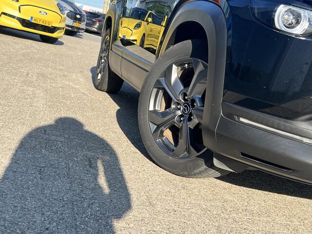 Mazda MX-30 e-SkyActiv 145 Luxury 36 kWh | Cruise control | head up display