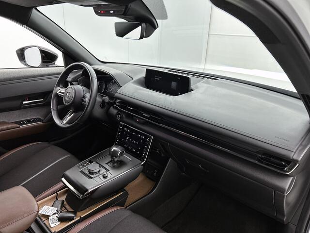 Mazda MX-30 e-SkyActiv 145 First Edition 36 kWh Navigatie | Camera achter | Stoelverwarming | PDC | Lichtmetaal