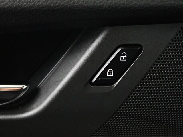 Mazda MX-30 e-SkyActiv R-EV 170 Advantage Demo Afschrijving | Actuele km stand/ Chassisnummer toevoegen en fotograferen bij Leseman | 24-09