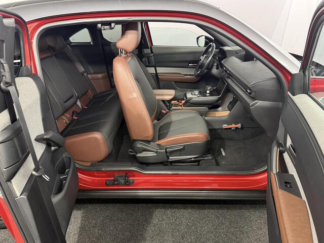 Mazda MX-30 e-SkyActiv 145 Comfort 36 kWh / NL auto / Voll. dealer onderhouden / Camera /