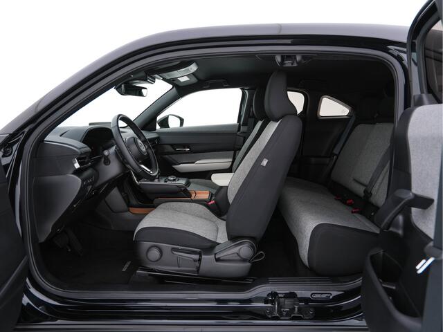 Mazda MX-30 e-SkyActiv EV 145 Advantage 36 kWh Aut. *HEAD-UP | ADAPTIVE-CRUISE | BLIND-SPOT | FULL-LED | HEATED-COMFORTSEATS | CAMERA | KEYLESS | DAB+ | NAVI-FULLMAP | ECC | PDC | 18''ALU*