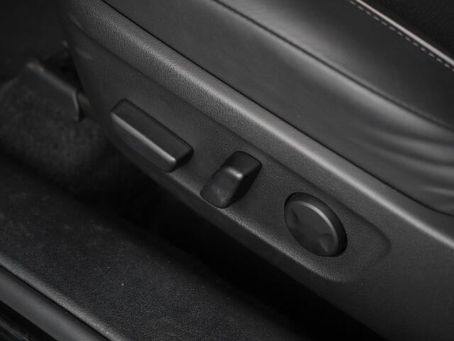 Mazda MX-30 e-SkyActiv R-EV 170 Edition R | Bose | Head-up Display | Dodehoekdetectie | Stuurwielverwarming | Stoelverwarming | 360° Camera | Panoramadak | Geheugenstoelen