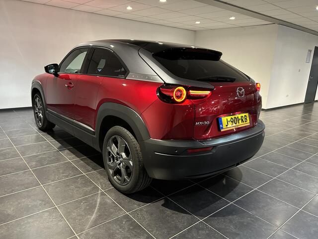 Mazda MX-30 e-SkyActiv 145 First Edition 36 kWh | SOH 93,5% | Navigatie | Stoelverwarming | Head-Up |