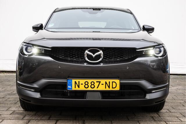 Mazda MX-30 e-SkyActiv 145 Luxury 36 kWh Schuifdak/ Bose/ Stoel-stuurverwarming/ Dab/ Camera/ Carplay/ Navigatie/ Head-up/ Blindspot