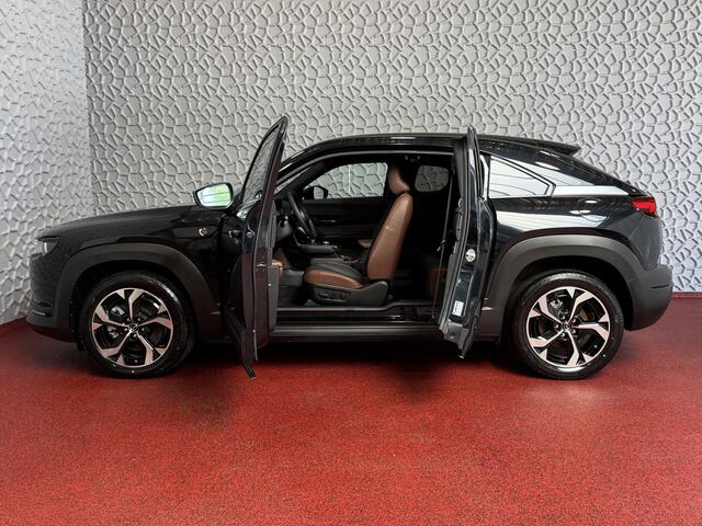 Mazda MX-30 E-SKYACTIV R-EV PHEV 170 PK ELEK.STOEL H.U.D. CAMERA LED PLUG IN HYBRID phev plugin