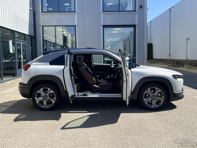 Mazda MX-30 e-SkyActiv 145 Luxury 36 kWh | Navi/Adapt.Cruise/Clima/Schuif-Kanteldak/Apple CarPlay-Android Auto