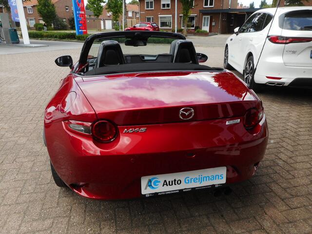 Mazda MX-5 2.0 SkyActiv-G 184 Signature