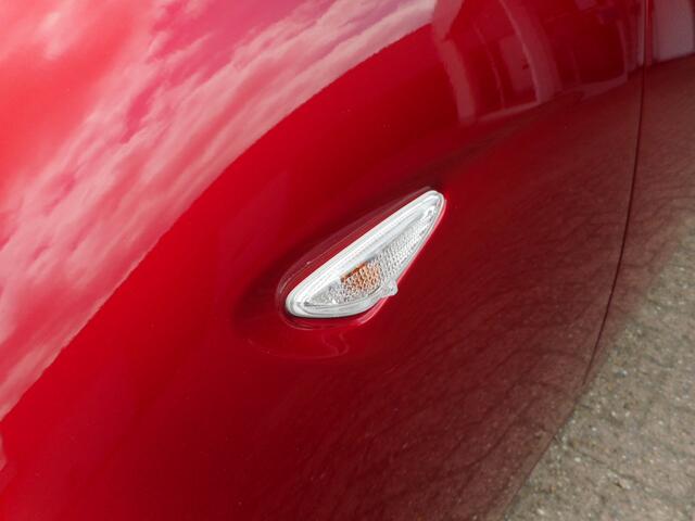 Mazda MX-5 2.0 SkyActiv-G 184 Signature