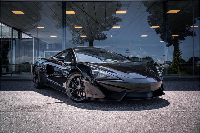 Mclaren 540C **Nose Lift ** Sportuitlaat ** Carbon ** Bowers & Wilkins ** **DEALER ONDERHOUDEN**