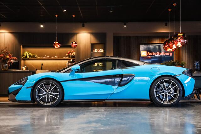 Mclaren 570S Spider 570S Spider Leder Bi-Color, Ceramic Brakes, Lift System, Bower & Wilkins, Carbon, Volledig Dealer onderhoud Slechts 41876km, Lmv.
