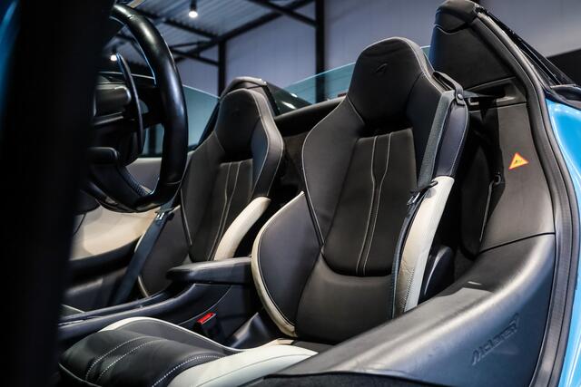 Mclaren 570S Spider 570S Spider Leder Bi-Color, Ceramic Brakes, Lift System, Bower & Wilkins, Carbon, Volledig Dealer onderhoud Slechts 41876km, Lmv.