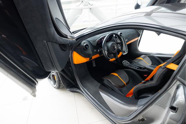 Mclaren 570S 3.8 V8 | MSO | Full Carbon | Carbon Roof |