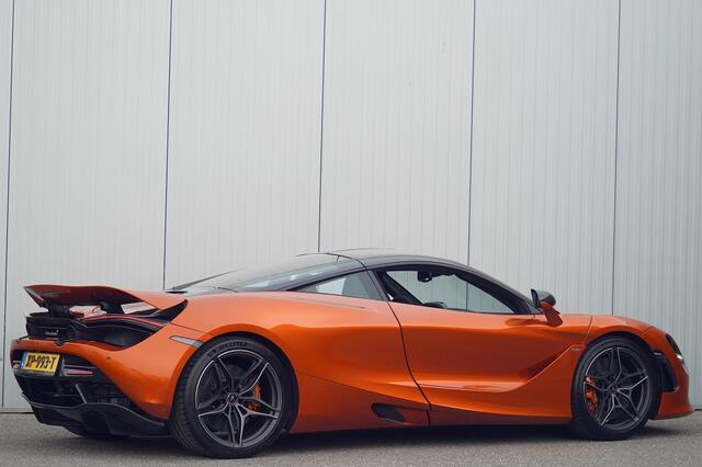 Mclaren 720S Coupe Performance 4.0 V8 | Lift | Full Carbon | First own. | Gorilla Glass |