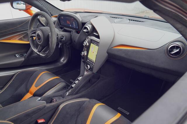 Mclaren 720S Coupe Performance 4.0 V8 | Lift | Full Carbon | First own. | Gorilla Glass |