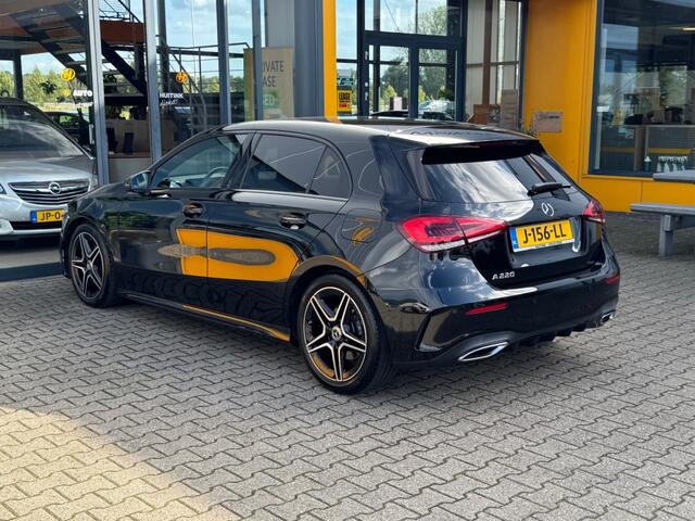 Mercedes-Benz 220 A-Klasse 220 Launch Edition - Navi - camera