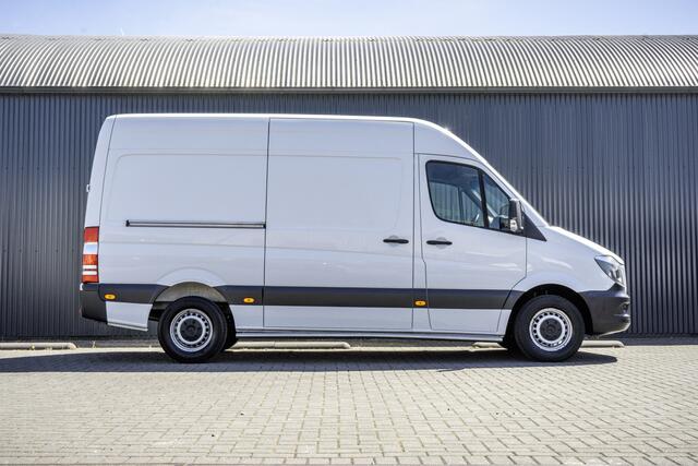 Mercedes-Benz 311 CDI Sprinter | L2H2 | Camera | Airco | Volledige Inrichting | Omvormer | Oprijplaat | Euro 6
