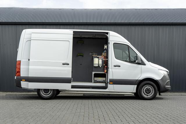 Mercedes-Benz 311 CDI Sprinter L2H2 | Mbux | CarPlay | Climate | Camera | Inrichting | Omvormer | Oprijplaat | Euro 6