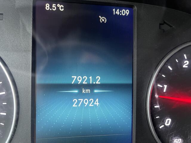 Mercedes-Benz 311 CDI Sprinter 2.2 L2 EURO VI-D / vaste prijs rijklaar ¤ 27.950 ex btw / 27.924 km NAP / originele Nederlandse bus / zilver metallic / airco / cruise / trekhaak / Karhof opbouw