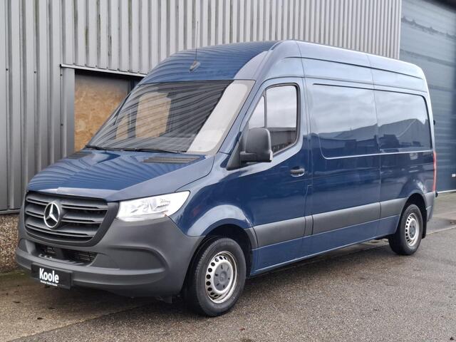 Mercedes-Benz 311 CDI Sprinter GB L2 FWD Functional 3.5T / AIRCO / CAMERA / 3 ZITS / DEALER ONDERHOUDEN / NAVI