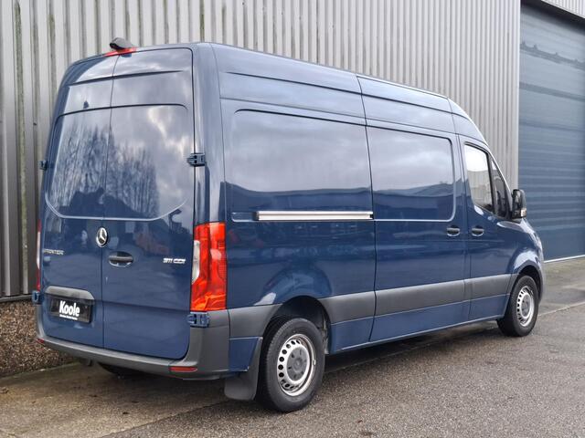 Mercedes-Benz 311 CDI Sprinter GB L2 FWD Functional 3.5T / AIRCO / CAMERA / 3 ZITS / DEALER ONDERHOUDEN / NAVI