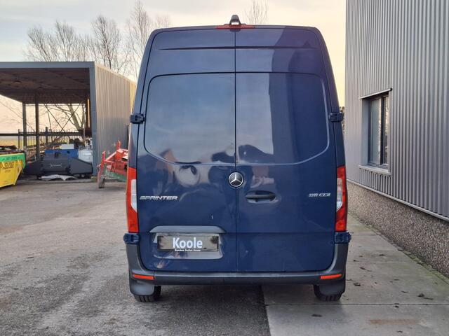 Mercedes-Benz 311 CDI Sprinter 2.2 L2H2 / AIRCO / CAMERA / 3 ZITS / DEALER ONDERHOUDEN / NAVI