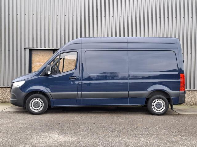 Mercedes-Benz 311 CDI Sprinter 2.2 L2H1 / AIRCO / CAMERA / 3 ZITS / DEALER ONDERHOUDEN / NAVI
