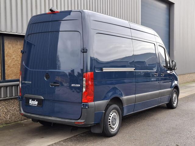 Mercedes-Benz 311 CDI Sprinter 2.2 L2H1 / AIRCO / CAMERA / 3 ZITS / DEALER ONDERHOUDEN / NAVI
