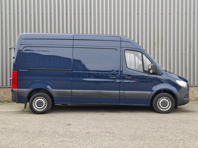 Mercedes-Benz 311 CDI Sprinter 2.2 L2H2 AIRCO / CAMERA / 3 ZITS / DEALER ONDERHOUDEN / NAVI