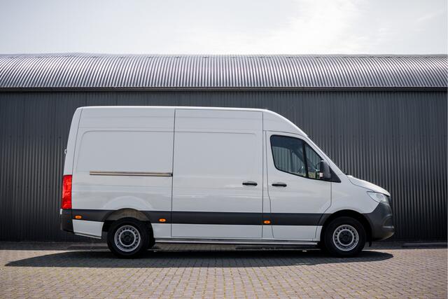 Mercedes-Benz 311 CDI Sprinter L2H2 | Volledig Ingericht | Mbux | Camera | Navi | Climatronic