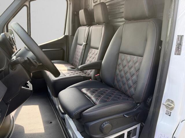 Mercedes-Benz 311 CDI Sprinter 2.2 L2 H2 AMG Night Edition Aut- Design Leder, Carplay, Android Auto, Camera, 3200kg Trekgewicht
