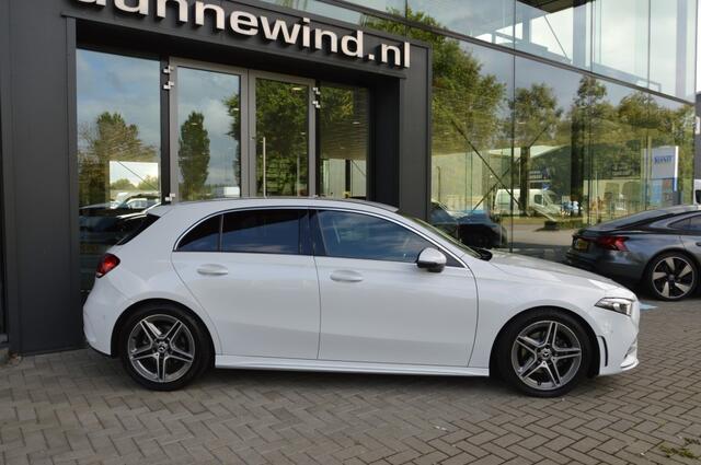 Mercedes-Benz A-KLASSE 200 Business Solution AMG Wide screen Trekhaak Camera Carplay