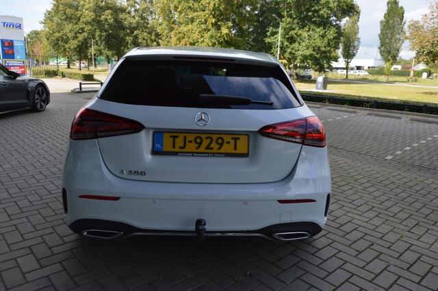 Mercedes-Benz A-KLASSE 200 Business Solution AMG Wide screen Trekhaak Camera Carplay