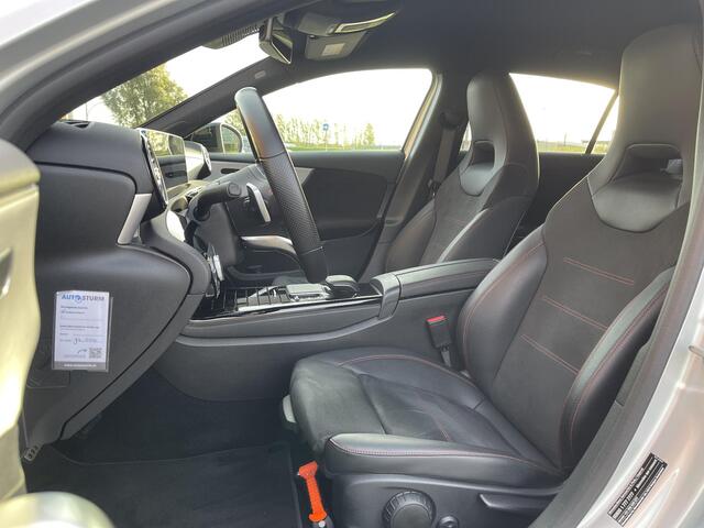 Mercedes-Benz A-KLASSE 180 Business Solution AMG | Trekhaak Uitklapbaar | Navigatie Full-Map | Stoelverwarming | Camera | Rijklaarprijs!