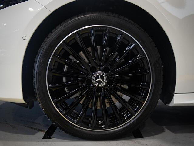 Mercedes-Benz A-KLASSE 250 e Star Edition AMG Line Panorama dak