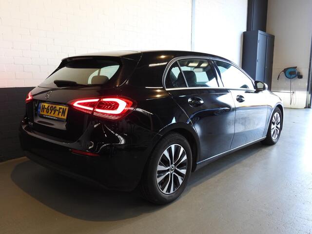 Mercedes-Benz A-KLASSE A160 Business Solution NAVI/CAMERA/CLIMA/LED/16"LMV!
