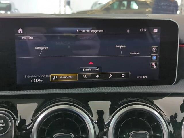 Mercedes-Benz A-KLASSE 180 B.SOL AMG NI UPG