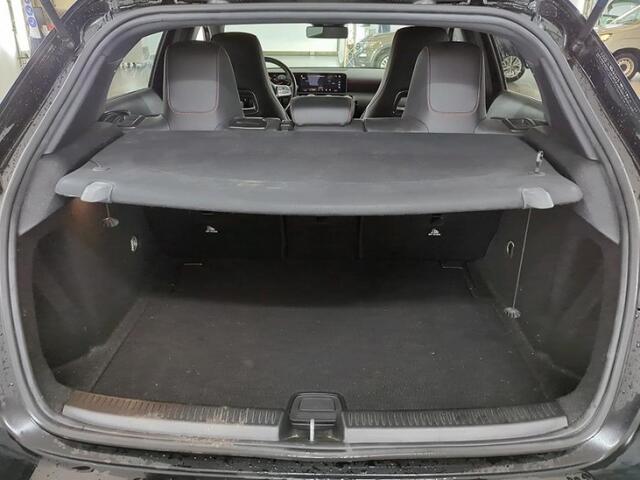 Mercedes-Benz A-KLASSE 180 B.SOL AMG NI UPG