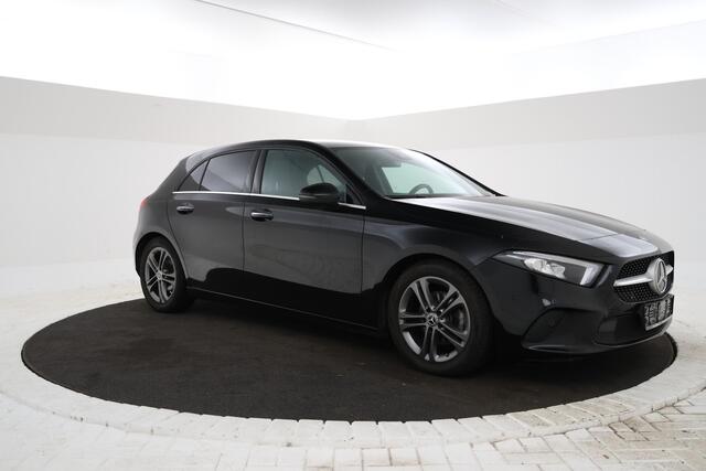 Mercedes-Benz A-KLASSE 180 d Launch Edition Premium Automaat, Half leder, Climate, Navigatie,
