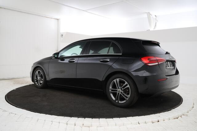 Mercedes-Benz A-KLASSE 180 d Launch Edition Premium Automaat, Half leder, Climate, Navigatie,