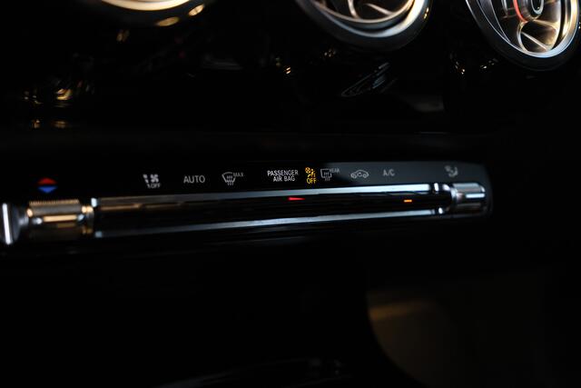 Mercedes-Benz A-KLASSE 180 d Launch Edition Premium Automaat, Half leder, Climate, Navigatie,