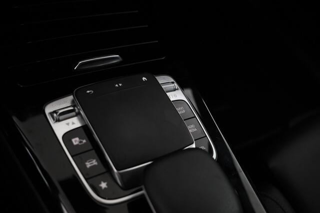Mercedes-Benz A-KLASSE 180 d Launch Edition Premium Automaat, Half leder, Climate, Navigatie,