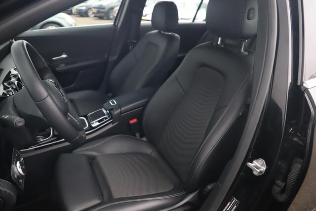 Mercedes-Benz A-KLASSE 160 Style Plus Half Leder Full LED Sportstoelen Carplay Android Navigatie Achteruitrijcamera Clima Cruise 17 inch LMV