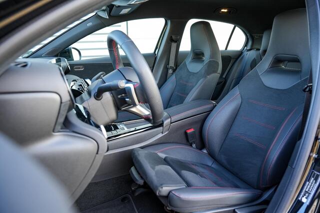 Mercedes-Benz A-KLASSE 200 d AMG Camera Ambient Widescreen Cruise Dode Hoek