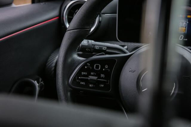 Mercedes-Benz A-KLASSE 180 d Premium Pl