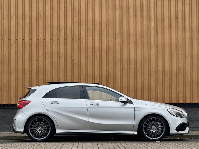 Mercedes-Benz A-KLASSE AMG 45 4MATIC | Cruise Control | Panoramadak | Achteruitrijcamera | Stoelverwarming | Parkeersensoren | Navigatie | Stop&Go |