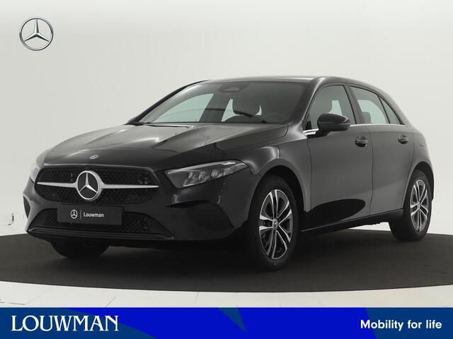 Mercedes-Benz A-KLASSE 250 e LIMITED Edition | Dodehoekassistent | Parkeerpakket met achteruitrijcamera | Verwarmde stoelen vooraan | Extra USB-poorten | Spiegelpakket | High-performance led-koplampen | Zitcomfortpakket |