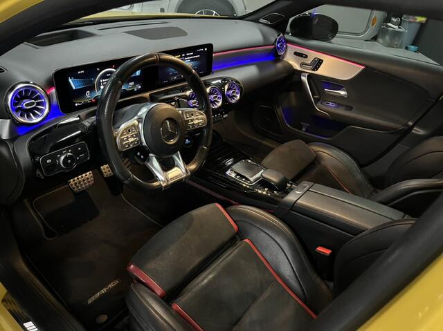 Mercedes-Benz A-KLASSE AMG 35 4MATIC Premium Plus - Aero Pack - Performance Seats - Panoramadak - Burmester - Full option