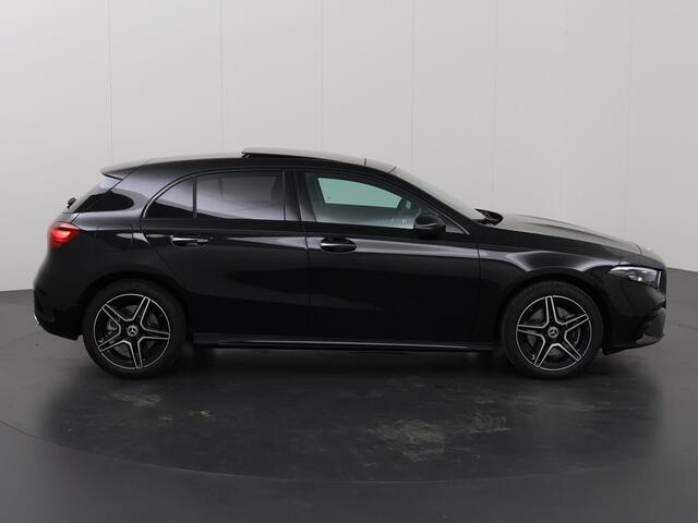 Mercedes-Benz A-KLASSE 250 e Star Edition AMG Line | Panorama-dak | Night pakket | Multibeam LED| Sfeerverlichting | Stoelverwarming |